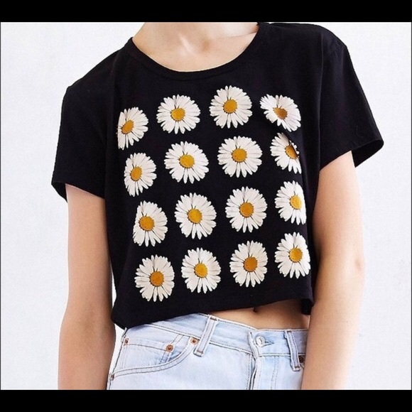 Urban Outfitters Tops - Urban outfitters truly madly deeply daisy cop top Urban Outfitters Tops - Urban outfitters truly madly deeply daisy cop top